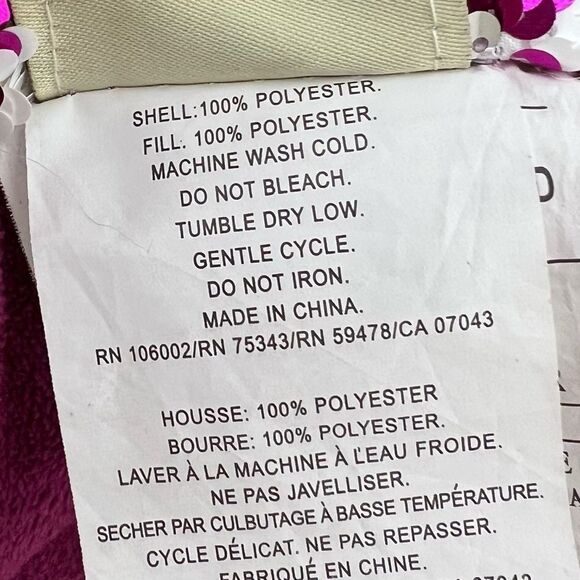 Cynthia Rowley Sequin Mermaid Tail Blanket Snuggle Tail Fuchsia Silver Kids - Picture 9 of 12